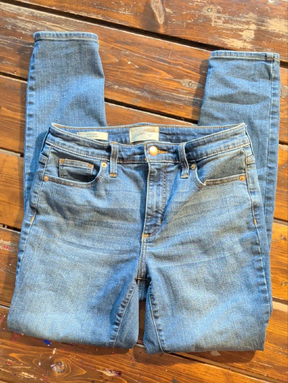 Universal Thread Women's Skinny Jeans in Medium Blue - Picture 6 of 7